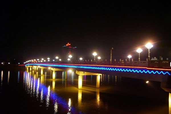 桥梁LED亮化工程案例3.jpg